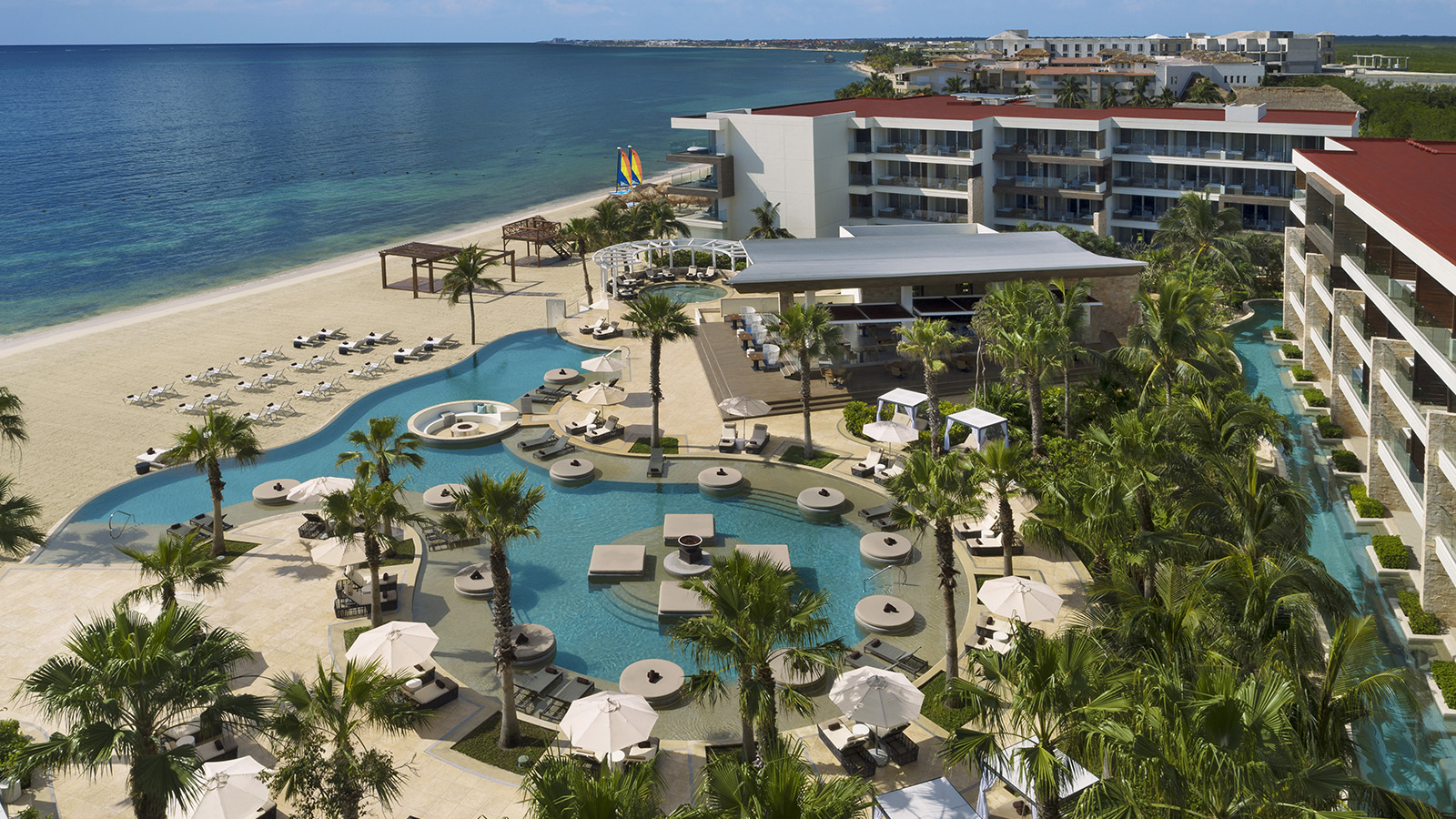 19 km from CUN airport 19 km from CUN airport