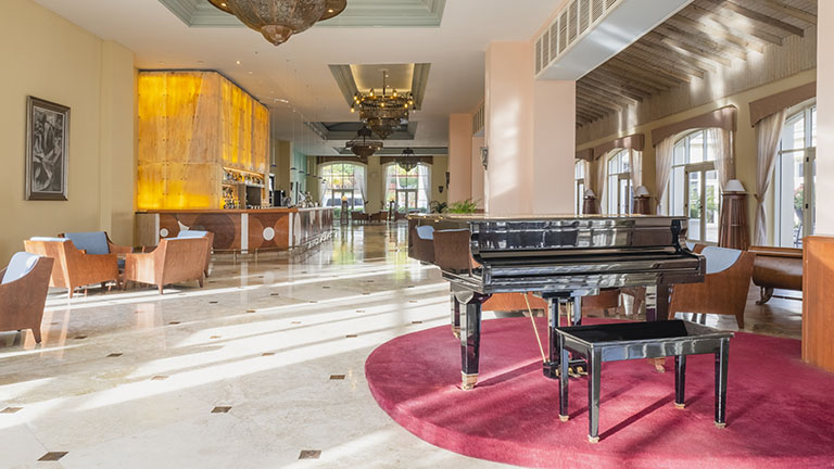 Lobby Bar