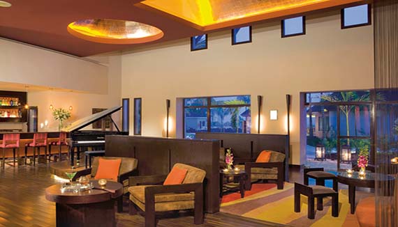Lobby bar